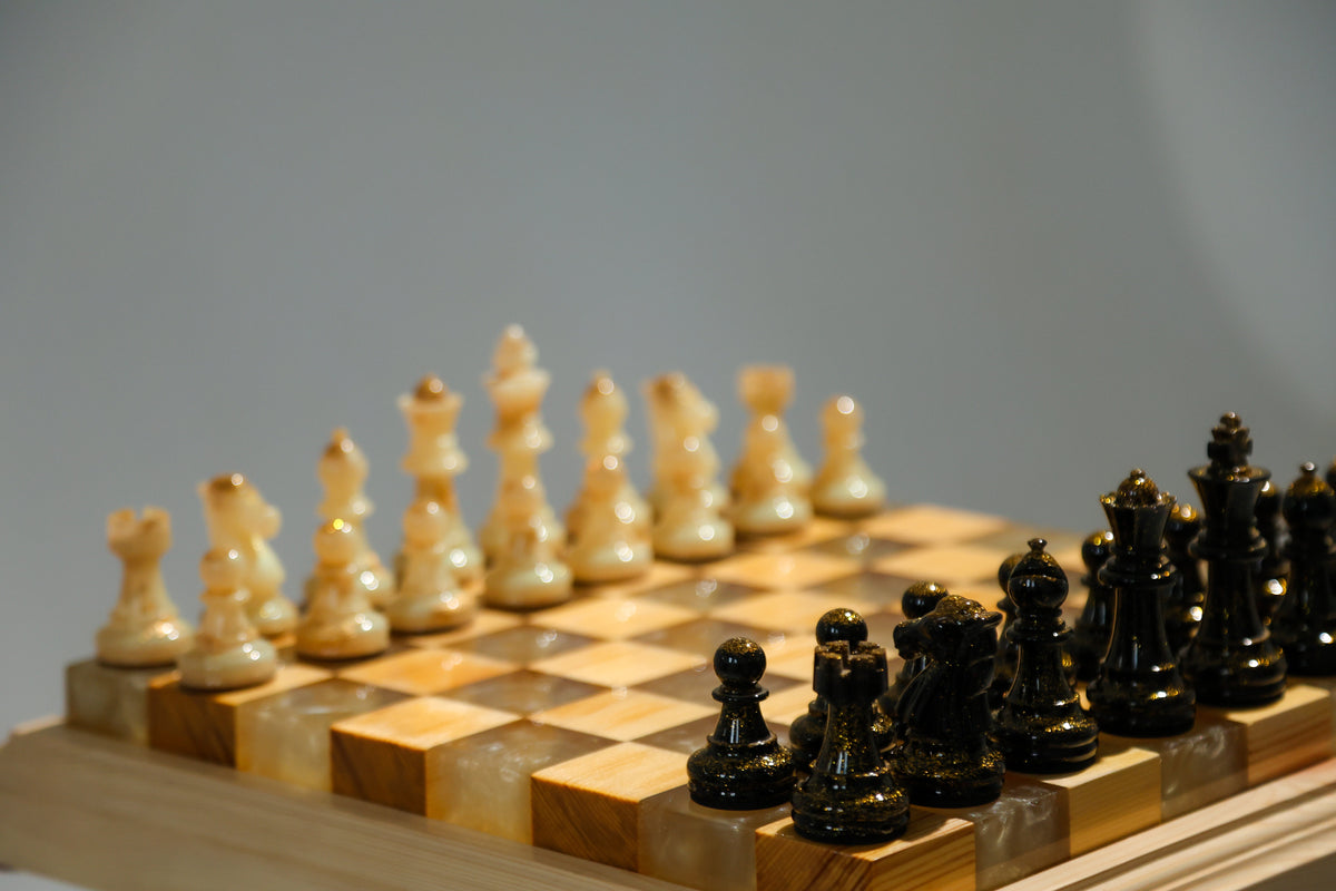 Amethyst Glow Handmade Chess Set | Purple Wood, Epoxy Resin & LED Backlight Granadas.store
