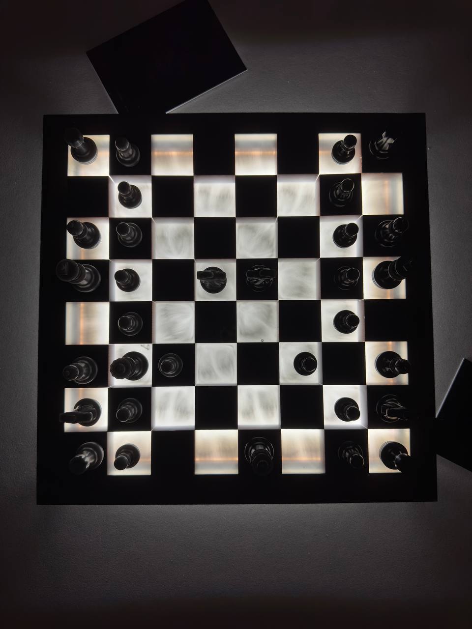 Chess in metallic color Granadas.store