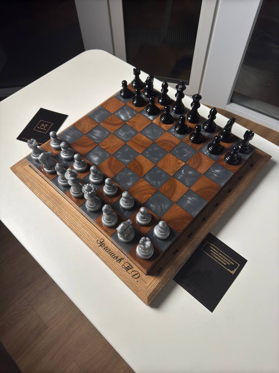 Chess with mother-of-pearl Granadas.store