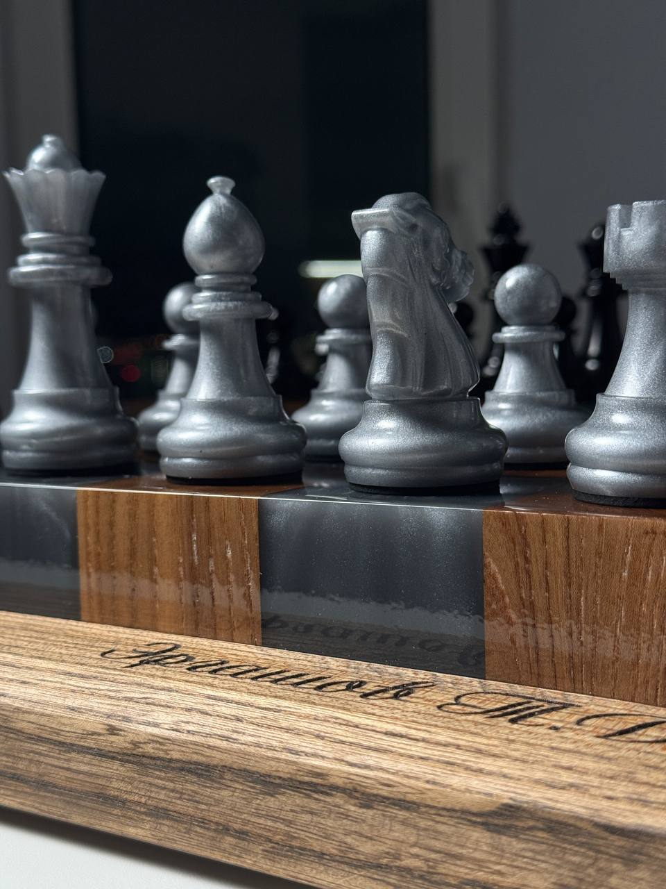 Chess with mother-of-pearl Granadas.store
