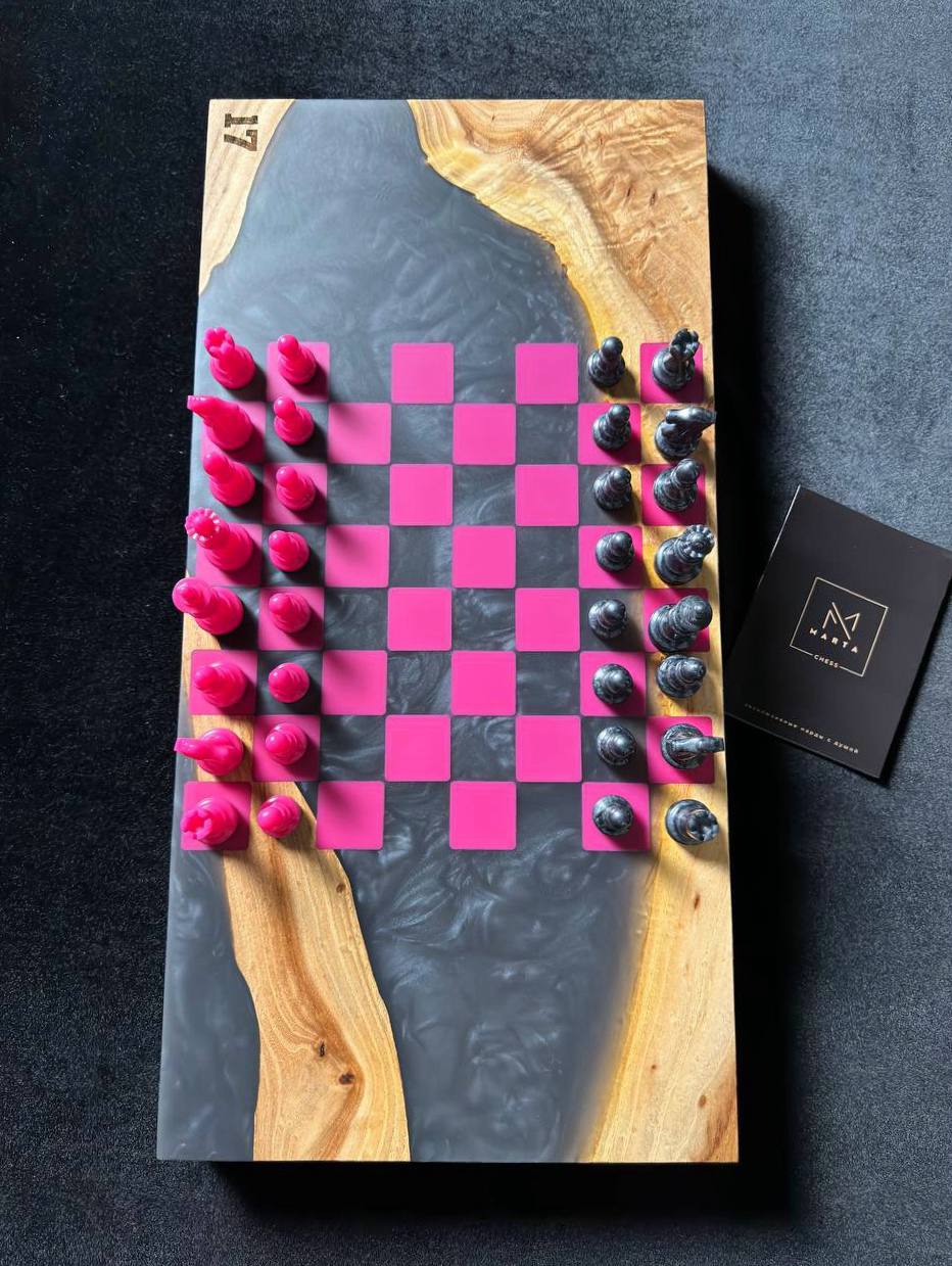 Backgammon in gray matte silk with fuchsia Granadas.store