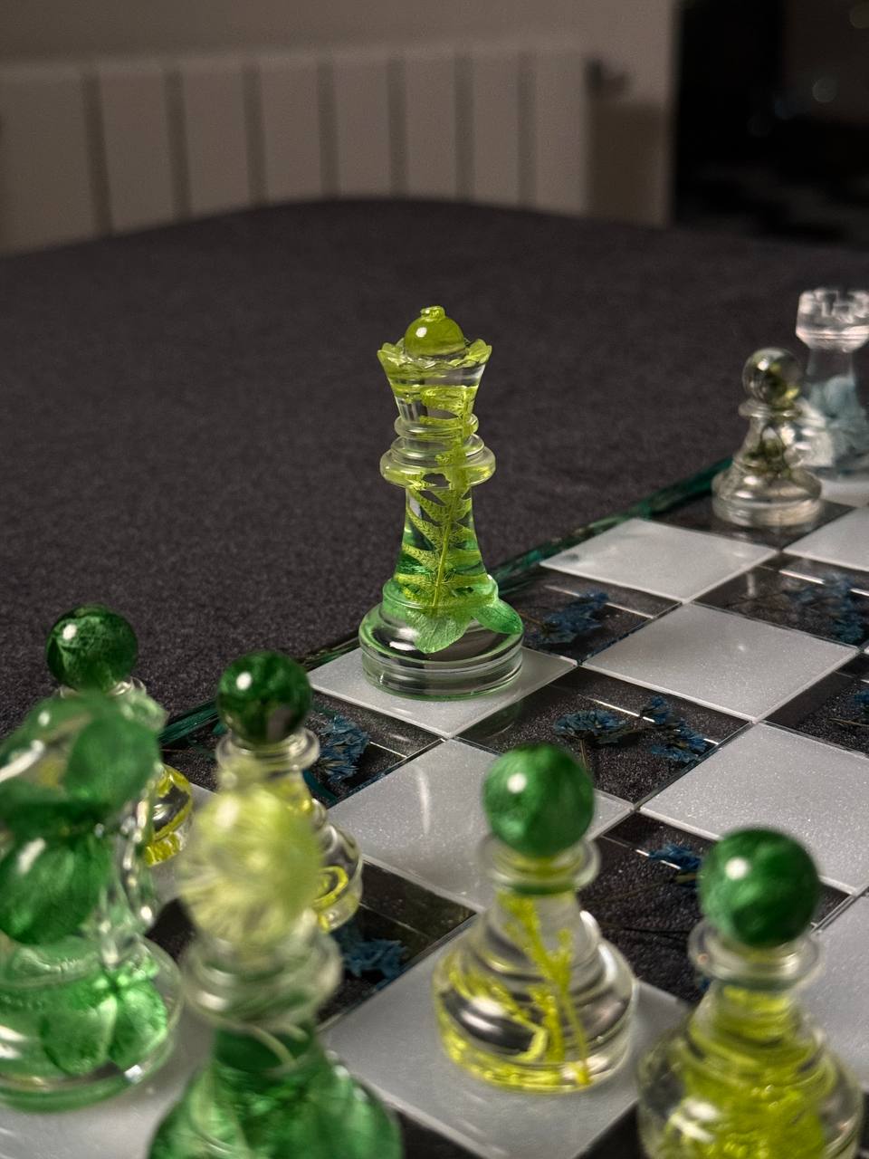 Chess with dried flowers Granadas.store