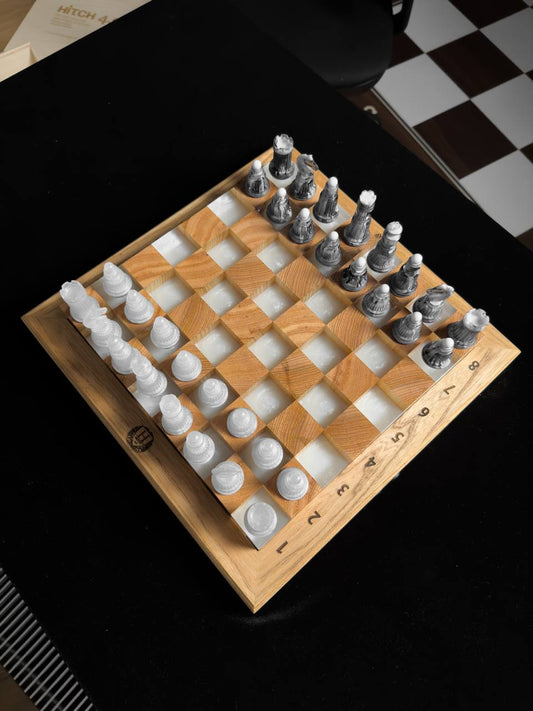 Crystal chess with depth effect Granadas.store