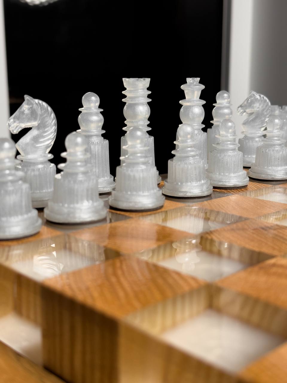 Crystal chess with depth effect Granadas.store