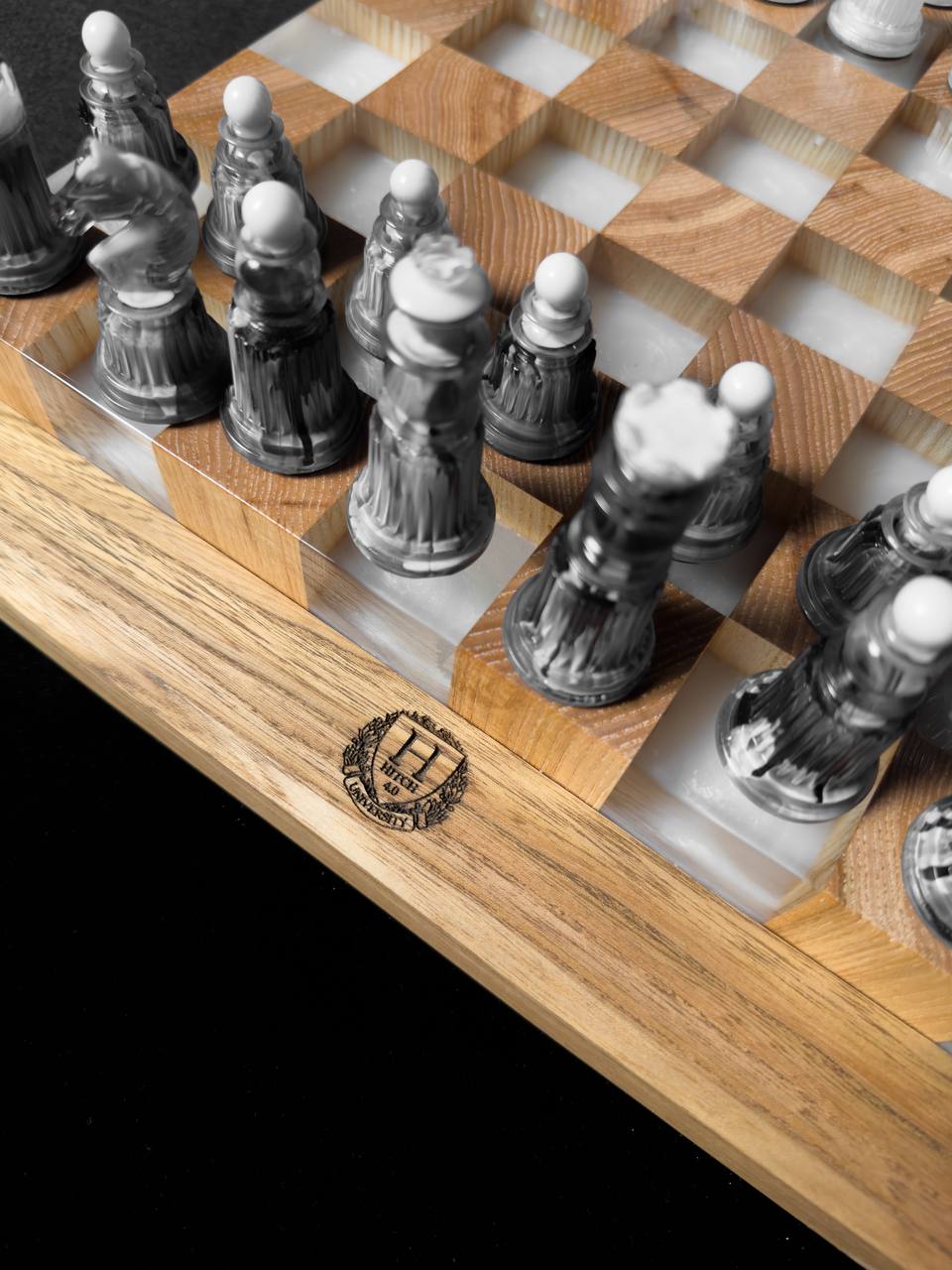 Crystal chess with depth effect Granadas.store