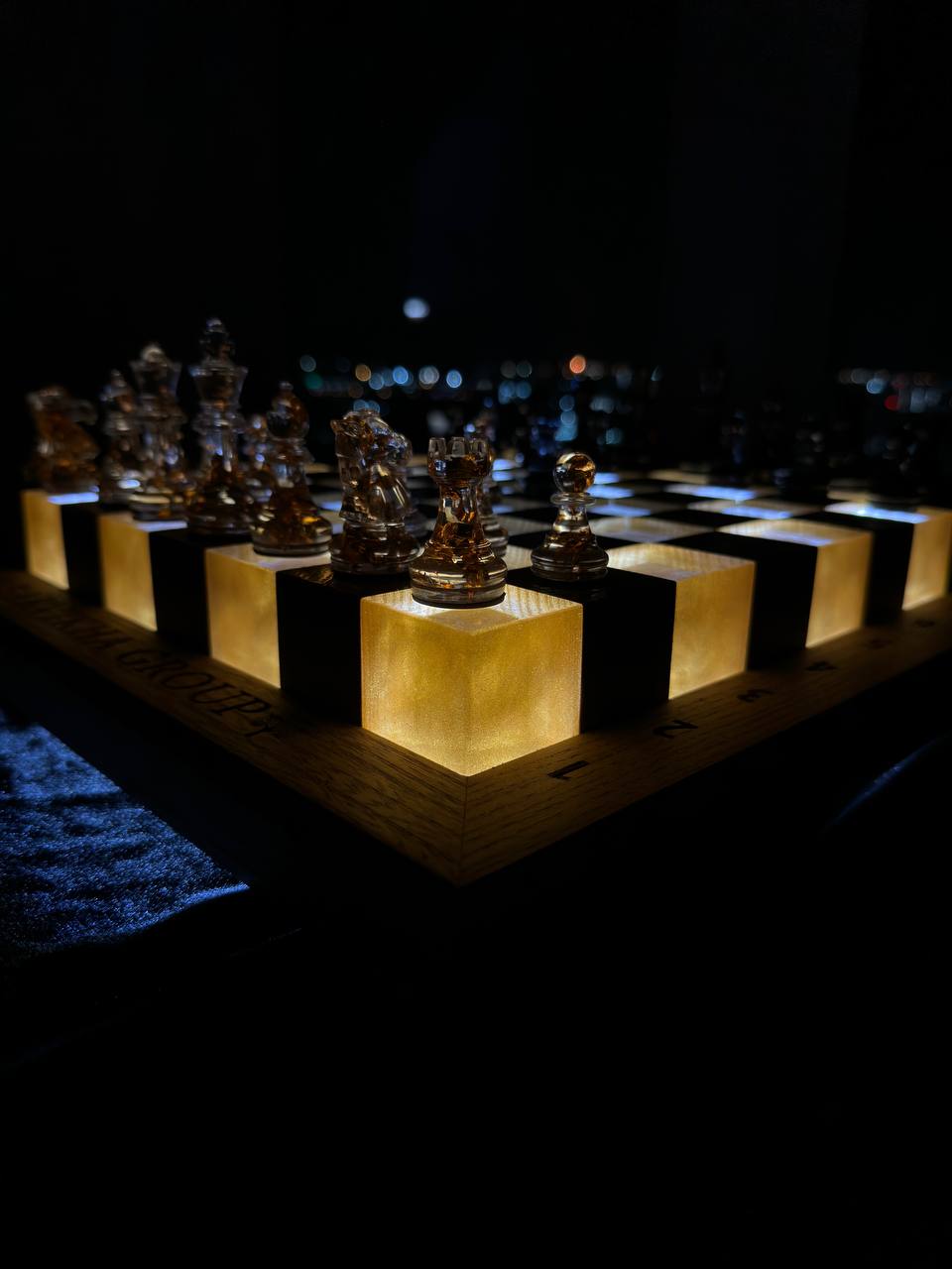Chess with liquid gold Granadas.store