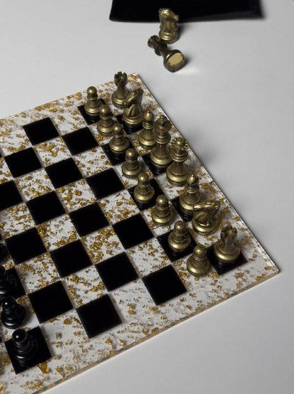 Chess with gold Granadas.store