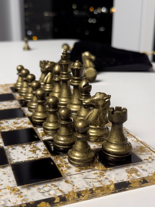 Chess with gold Granadas.store